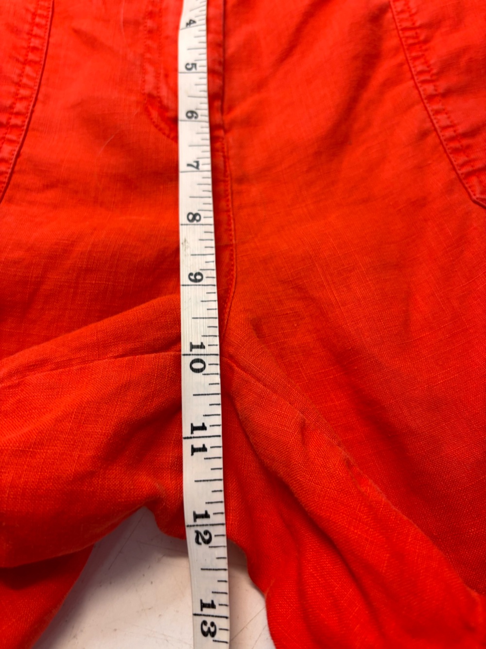 Tommy Bahama Leigh Fit Linen Vibrant Red Shorts, Size 10 - Picture 9 of 10